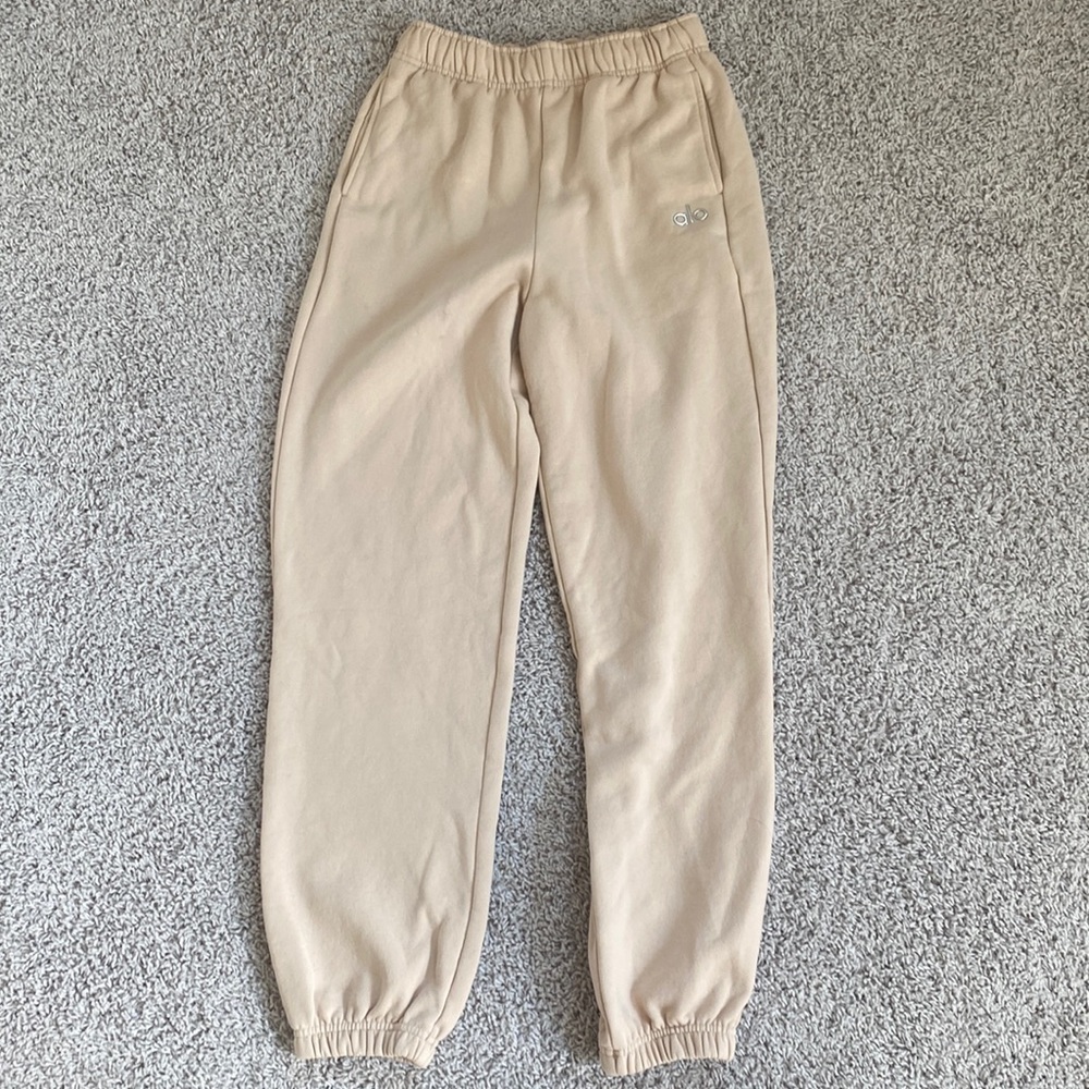 COPY - ALO YOGA Accolade Sweatpants